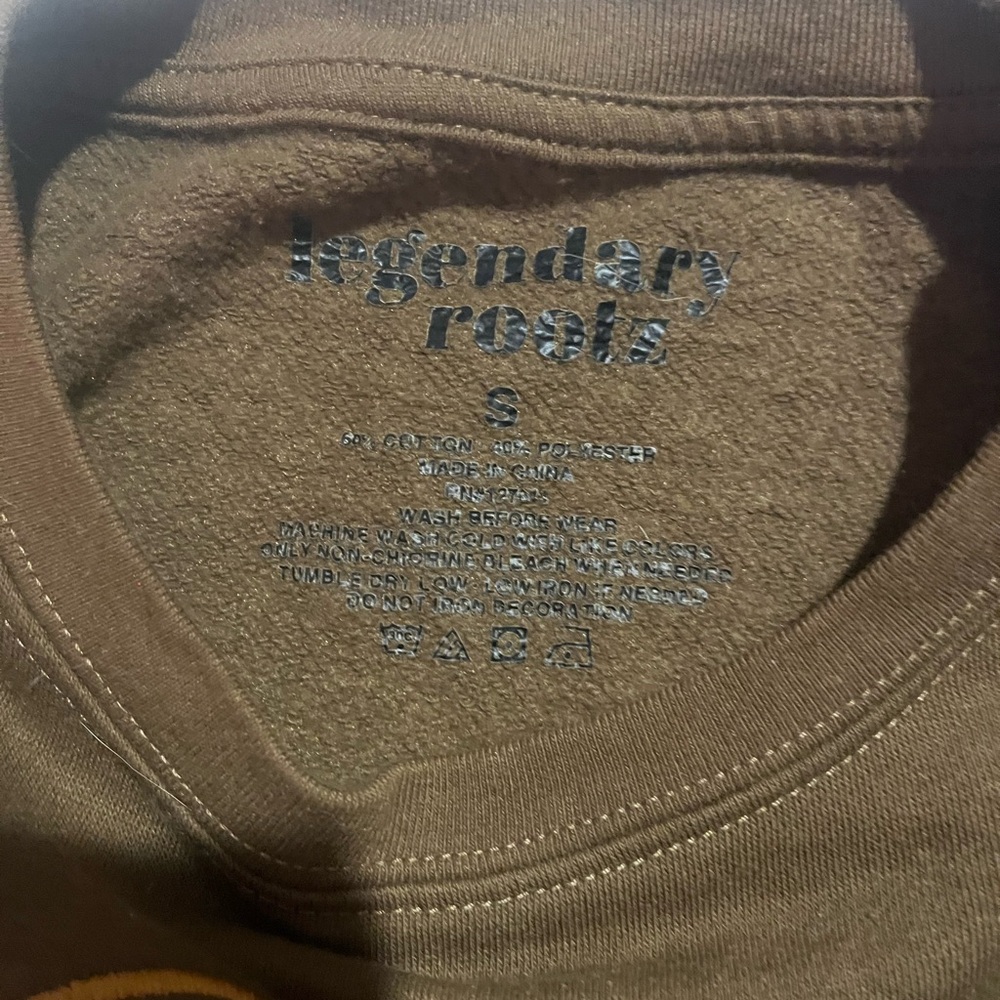 Brown Women’s Cropped Sweatshirt